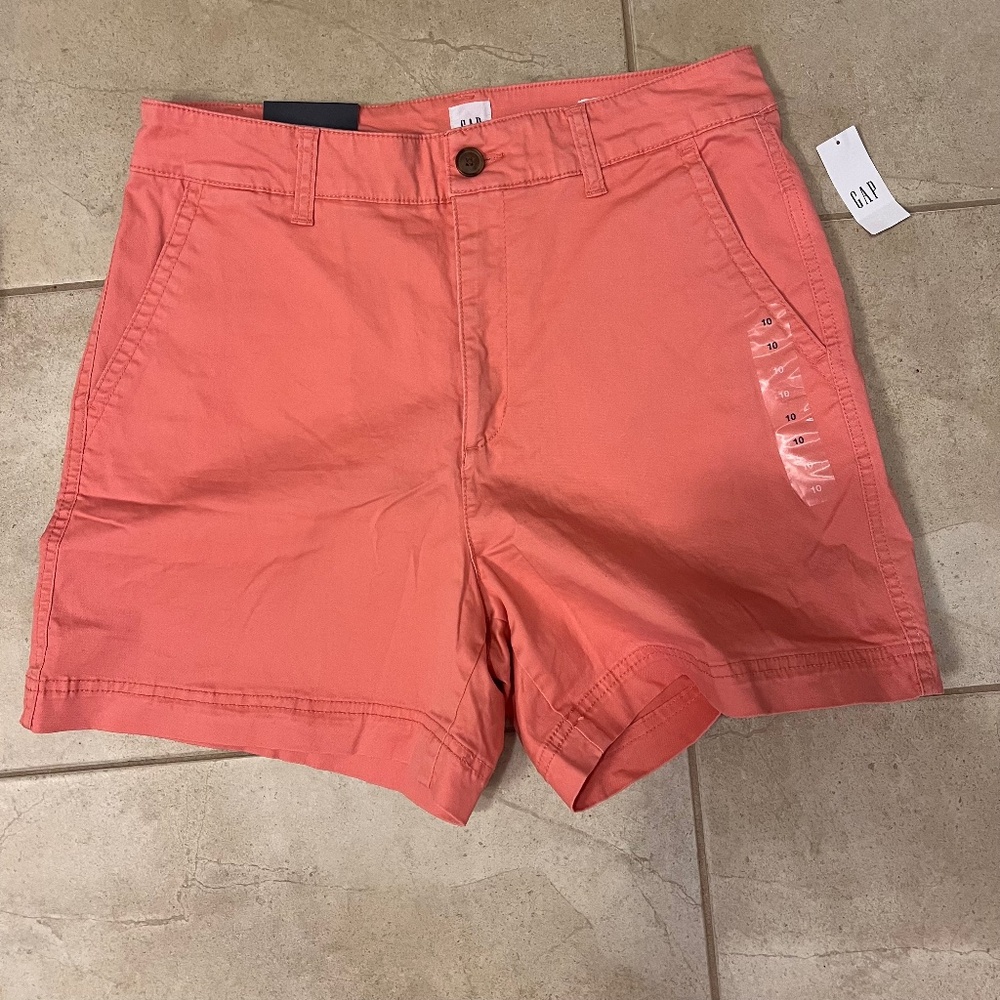 GAP shorts